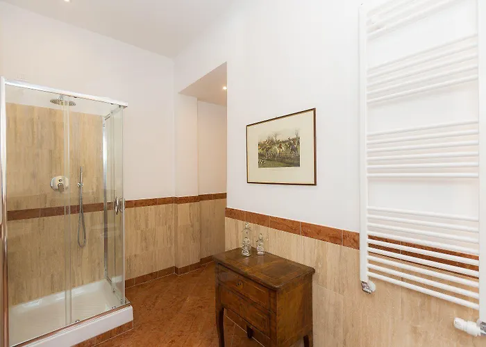 Prestigious Via Barberini Apartamento