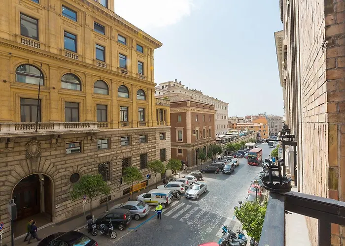 Prestigious Via Barberini Apartamento Roma