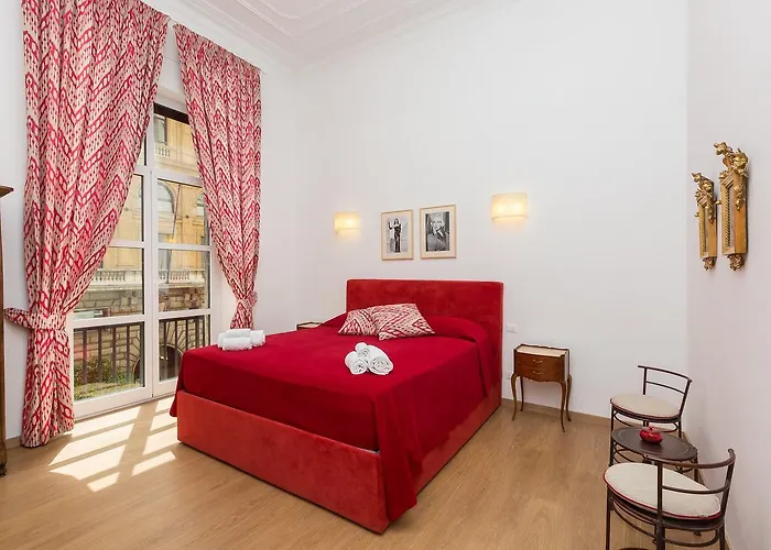 Prestigious Via Barberini Apartamento